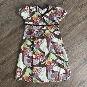 Girls size 10 short sleeve floral patterned dress